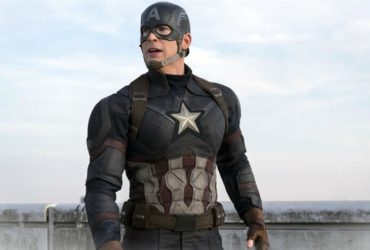 Chris Evans revient en tant que Captain America pendant la guerre F6SXKX 18