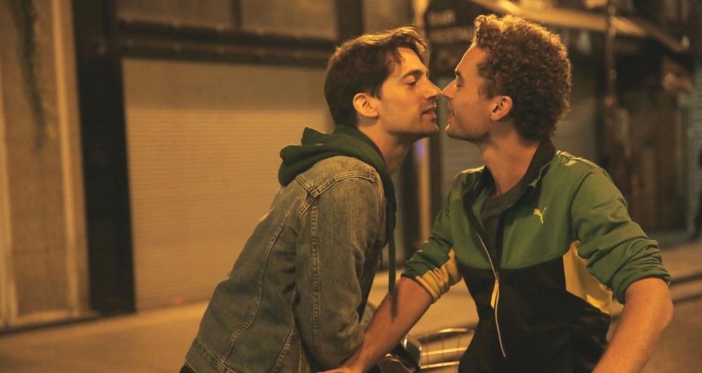 17 meilleurs films LGBT sur Hulu en ce moment SQMZNsCWZ 1 1