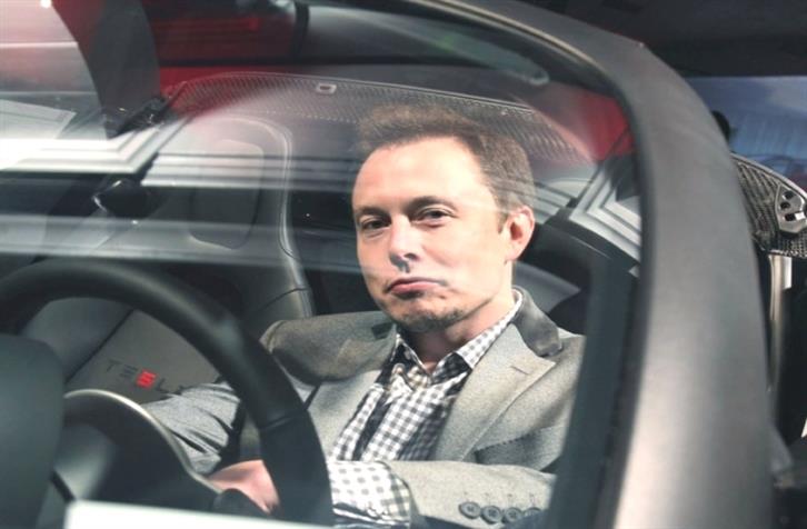 Elon Musk pretend avoir cable le cerveau dun singe pour jouer aux q8SnNs 1 1