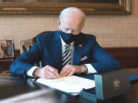 Le president Biden signe un ordre pour enqueter sur la penurie de KYnjfT 1 30