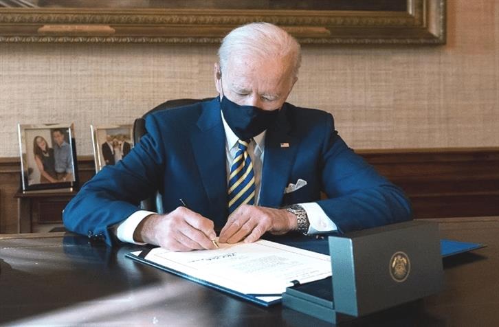 Le president Biden signe un ordre pour enqueter sur la penurie de KYnjfT 1 1