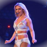 Elle est heureuse Britney Spears obtient le soutien dunsEUZme 4