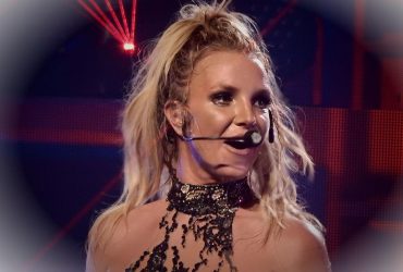 Tres courageux Britney Spears obtient le soutien de sa mere pourG2cmlr7jA 21