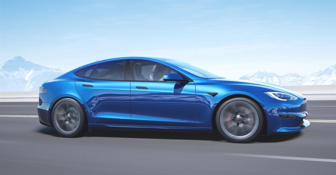 25 clients chanceux recoivent des berlines Tesla Model S Plaid F3t1b 1 1