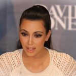 Kim Kardashian est frustree par les frasques de Kanye West en publicLAJrVkz 4