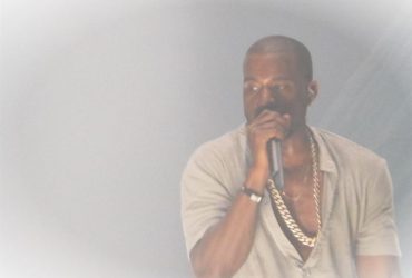 Kanye West denonce le silence des celebrites dans la controverse surU07rqp 27