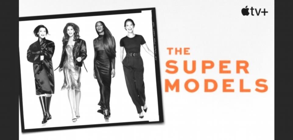 La revue des super modeles un apercu du monde glamour de la mode KDRuaYF 1 4