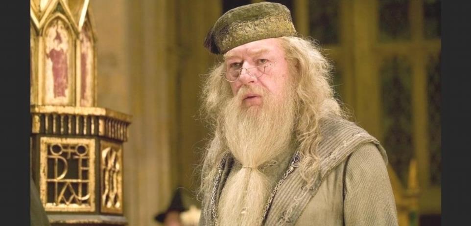 Lacteur de Dumbledore Sir Michael Gambon decede a 82 ans Les acteurs 7A6qh 1 4