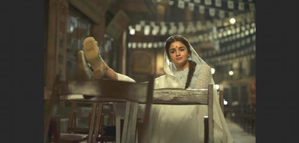 20 Meilleure liste de films Alia Bhatt pour vous garder amoureux vh2CQt 1 6