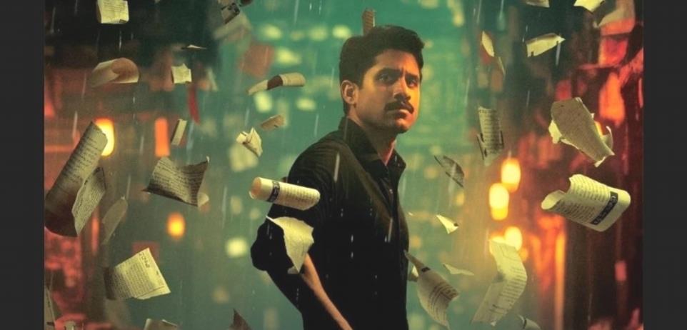 Dhootha Review Naga Chaitanya et Parvathy Starrer vous maintient q9fcv 1 6